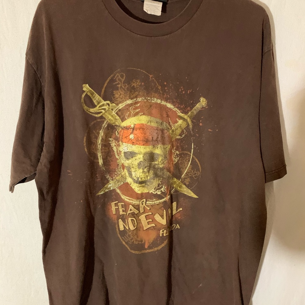 Men’s t shirt